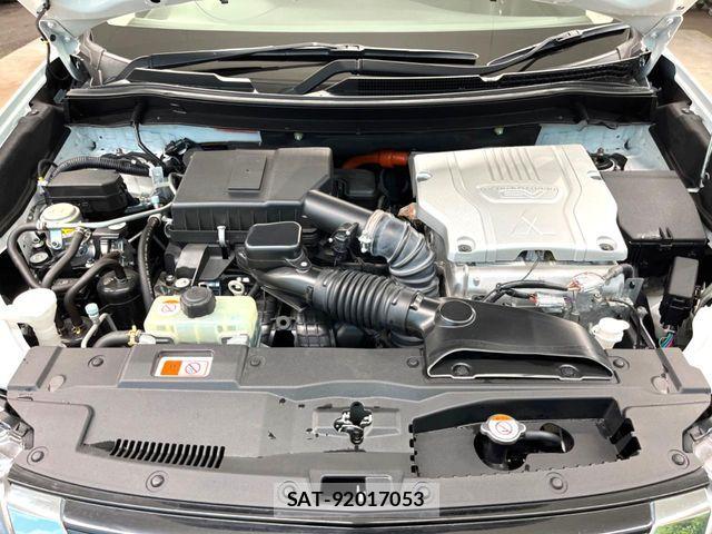 Mitsubishi OUTLANDER PHEV 2019-02 8850316-16