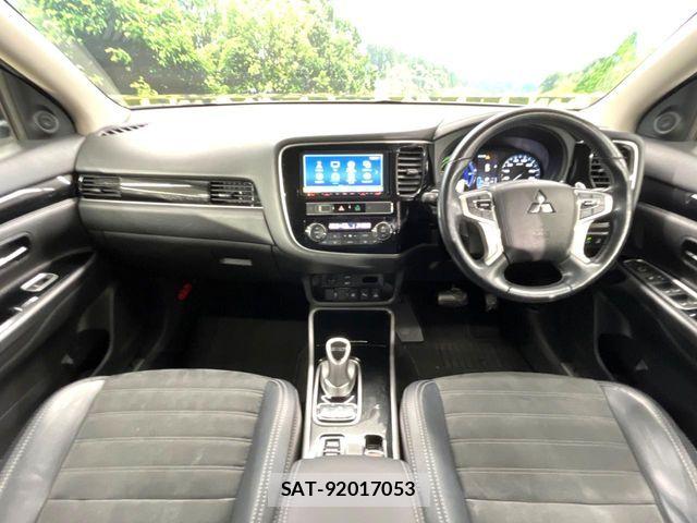 Mitsubishi OUTLANDER PHEV 2019-02 8850316-1