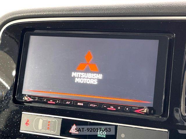 Mitsubishi OUTLANDER PHEV 2019-02 8850316-2