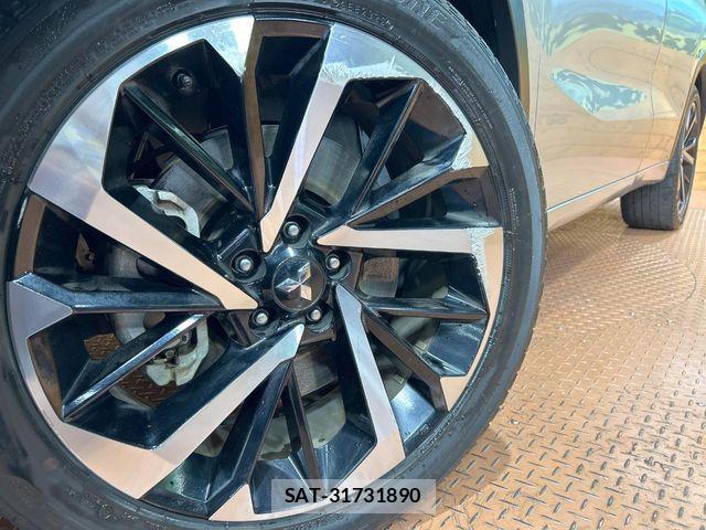 Mitsubishi OUTLANDER PHEV 2022-09 8850312-12