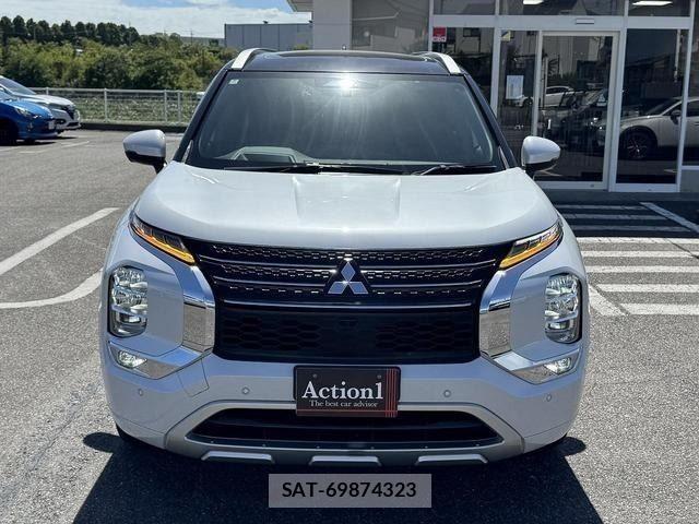 Mitsubishi OUTLANDER PHEV 2022-07 8849452-2