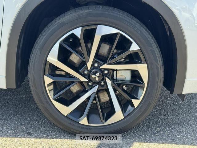 Mitsubishi OUTLANDER PHEV 2022-07 8849452-7