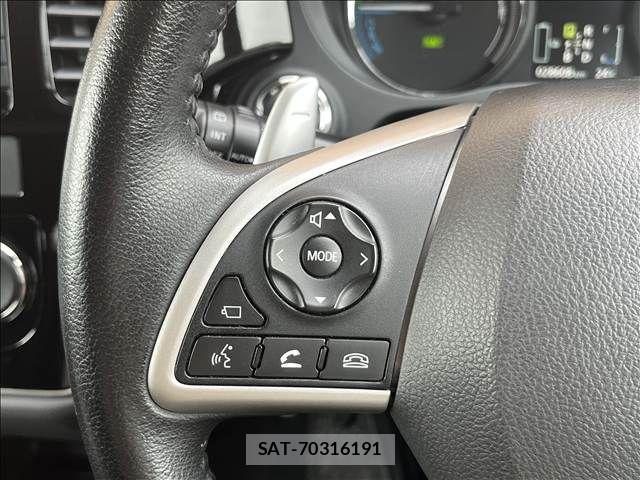 Mitsubishi OUTLANDER PHEV 2013-12 8850318-26