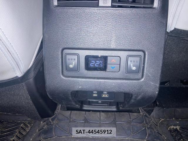 Mitsubishi OUTLANDER PHEV 2022-09 8850315-21