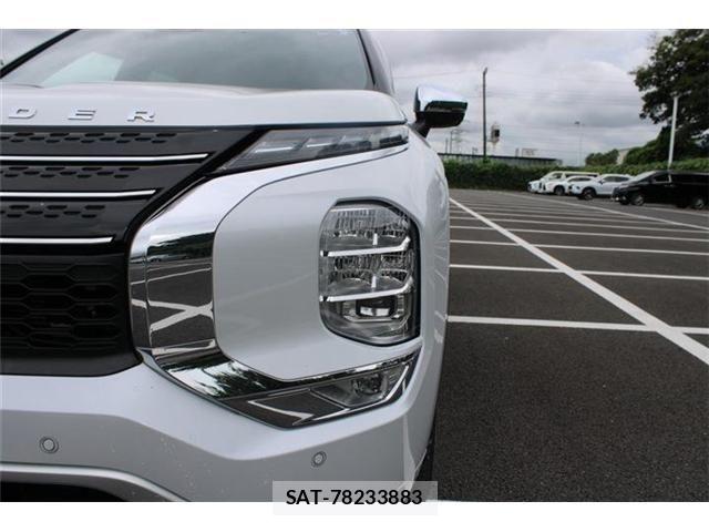 Mitsubishi OUTLANDER PHEV 2022-06 8850311-10
