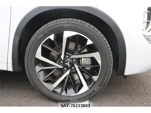 Mitsubishi OUTLANDER PHEV 2022-06 8850311-13