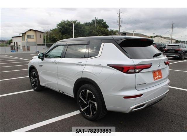 Mitsubishi OUTLANDER PHEV 2022-06 8850311-20