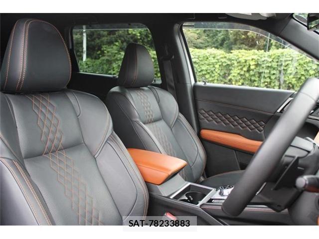 Mitsubishi OUTLANDER PHEV 2022-06 8850311-29