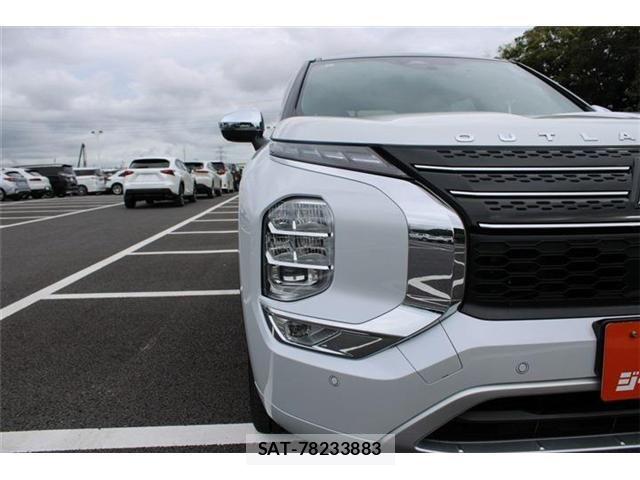Mitsubishi OUTLANDER PHEV 2022-06 8850311-8