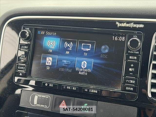 Mitsubishi OUTLANDER PHEV 2015-09 8850317-21