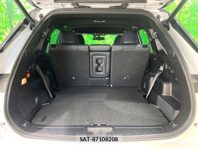 Mitsubishi OUTLANDER PHEV 2022-07 8871801-12