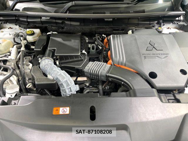 Mitsubishi OUTLANDER PHEV 2022-07 8871801-18