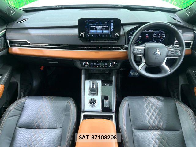 Mitsubishi OUTLANDER PHEV 2022-07 8871801-1