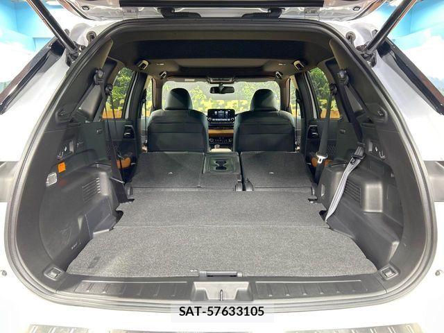 Mitsubishi OUTLANDER PHEV 2023-12 8871802-11