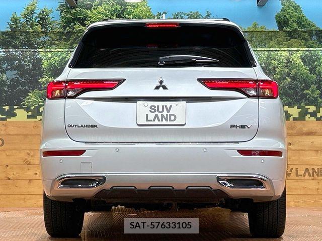 Mitsubishi OUTLANDER PHEV 2023-12 8871802-16