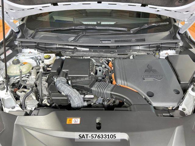 Mitsubishi OUTLANDER PHEV 2023-12 8871802-19