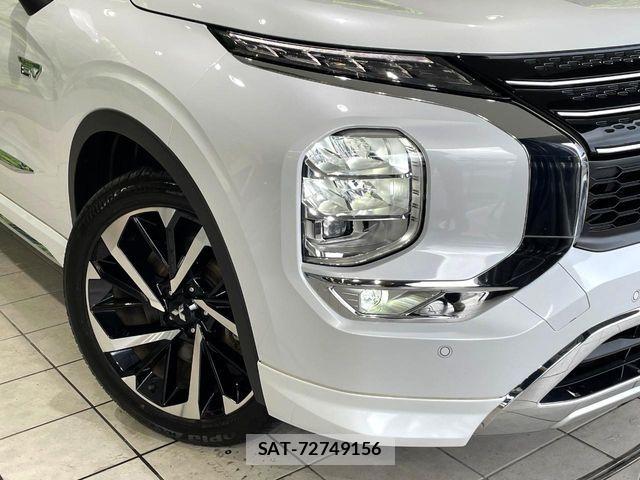 Mitsubishi OUTLANDER PHEV 2022-06 8881479-13