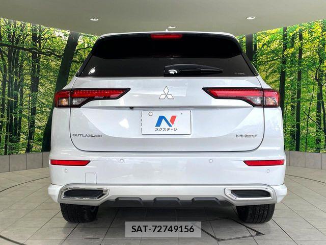 Mitsubishi OUTLANDER PHEV 2022-06 8881479-16