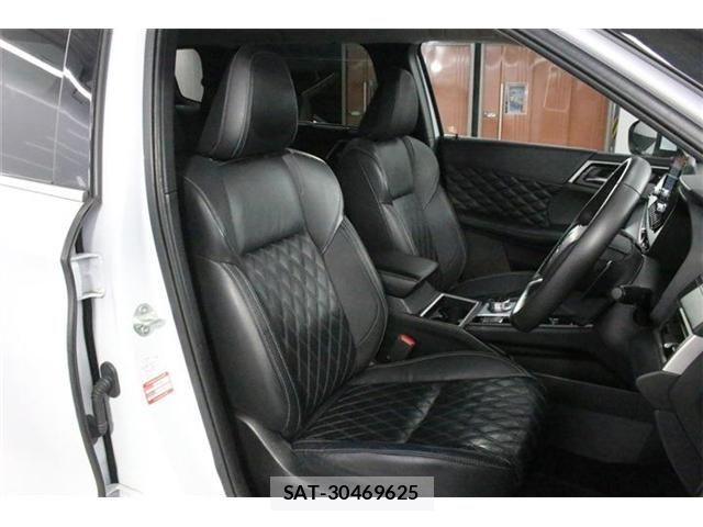 Mitsubishi OUTLANDER PHEV 2022-02 8881480-26