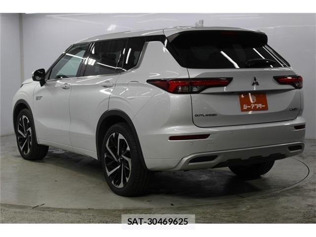 Mitsubishi OUTLANDER PHEV 2022-02 8881480-6
