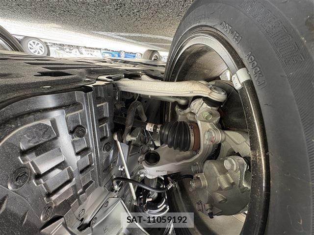 Mitsubishi OUTLANDER PHEV 2025-09 8881474-24