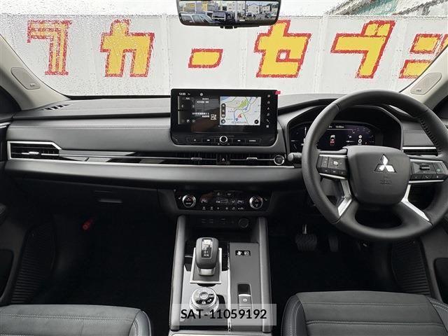 Mitsubishi OUTLANDER PHEV 2025-09 8881474-25