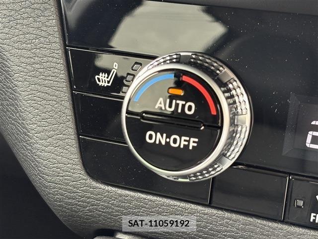 Mitsubishi OUTLANDER PHEV 2025-09 8881474-29