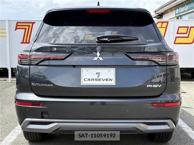 Mitsubishi OUTLANDER PHEV 2025-09 8881474-5