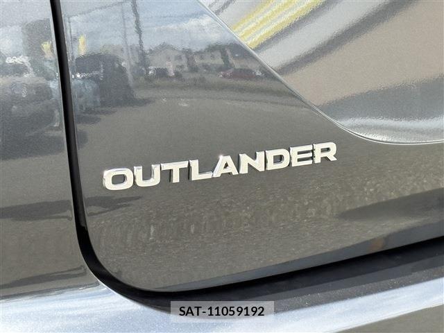 Mitsubishi OUTLANDER PHEV 2025-09 8881474-8