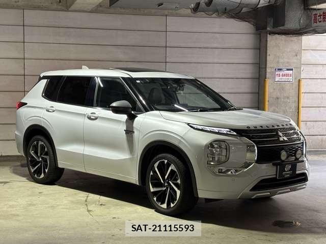 Mitsubishi OUTLANDER PHEV 2022-09 8881475-6