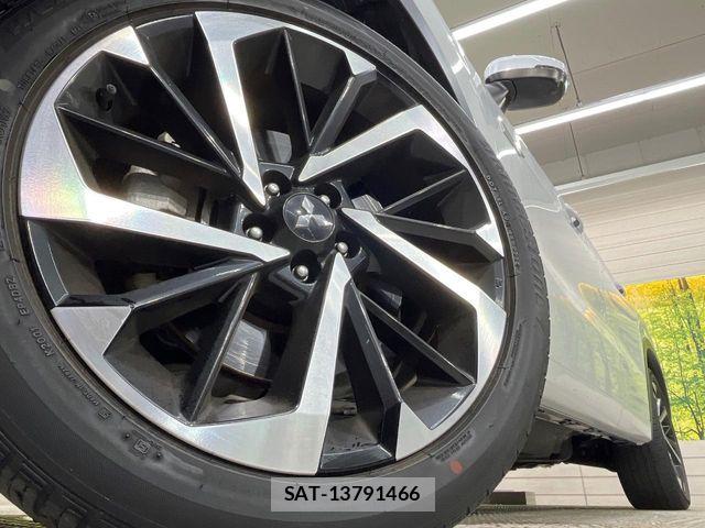 Mitsubishi OUTLANDER PHEV 2022-08 8881476-13