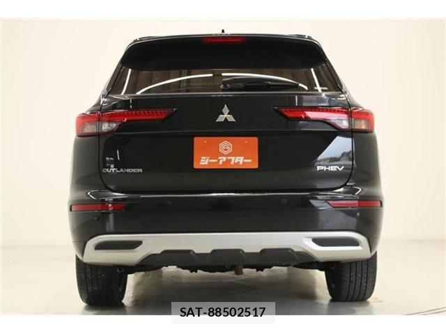 Mitsubishi OUTLANDER PHEV 2022-06 8881478-10