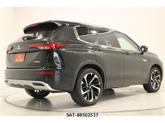 Mitsubishi OUTLANDER PHEV 2022-06 8881478-11