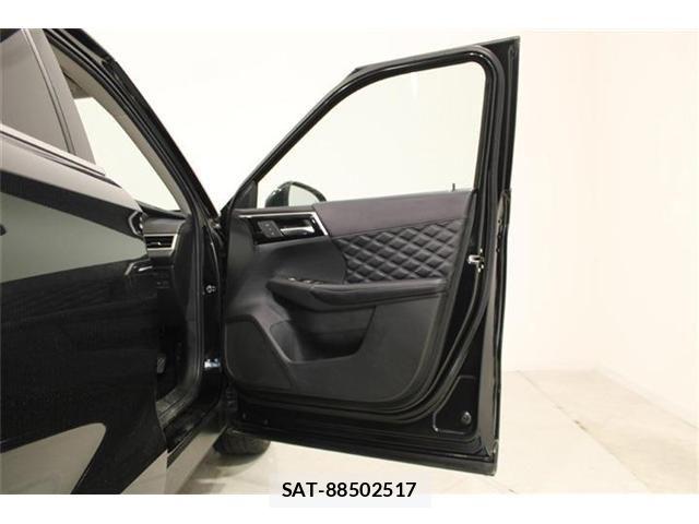 Mitsubishi OUTLANDER PHEV 2022-06 8881478-28