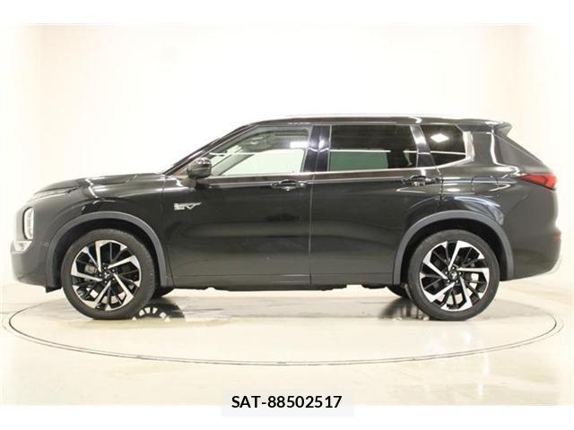 Mitsubishi OUTLANDER PHEV 2022-06 8881478-8