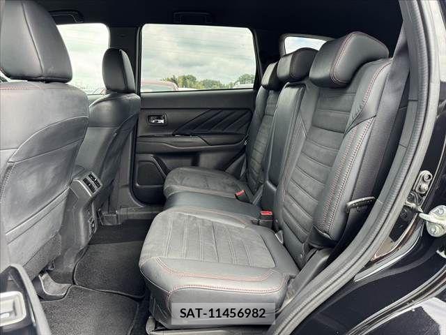 Mitsubishi OUTLANDER PHEV 2021-11 8881482-17