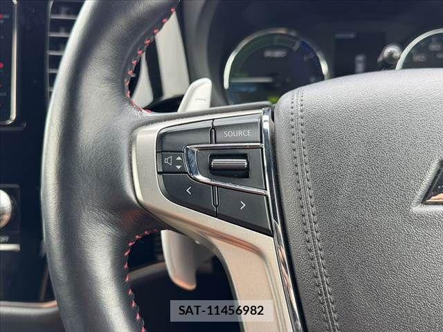 Mitsubishi OUTLANDER PHEV 2021-11 8881482-26
