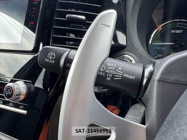 Mitsubishi OUTLANDER PHEV 2021-11 8881482-28