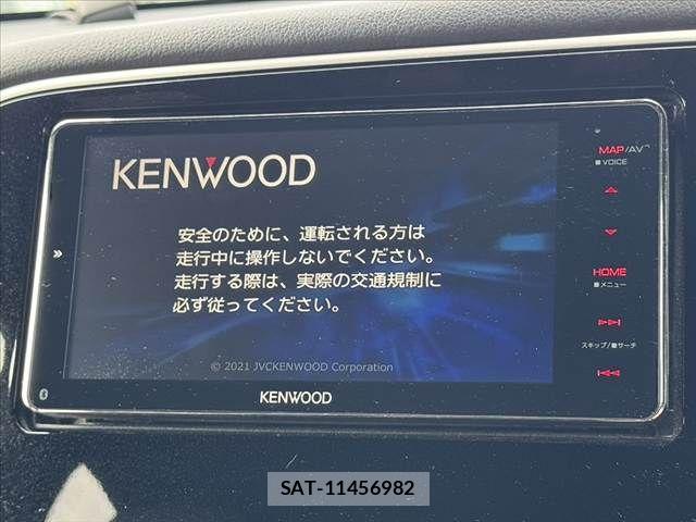 Mitsubishi OUTLANDER PHEV 2021-11 8881482-2