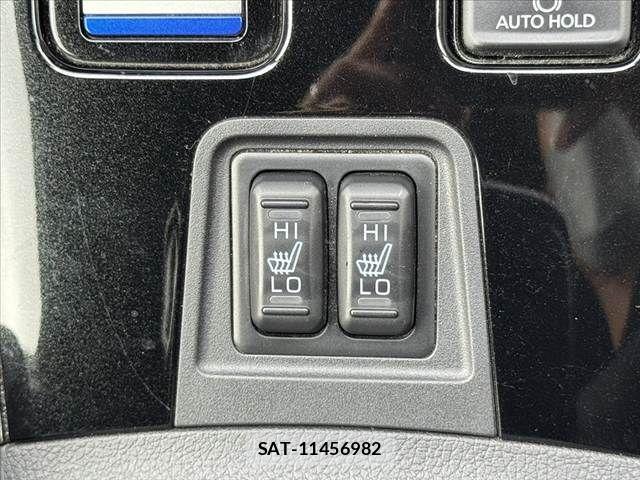 Mitsubishi OUTLANDER PHEV 2021-11 8881482-4