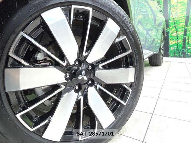 Mitsubishi OUTLANDER PHEV 2025-09 8881472-13