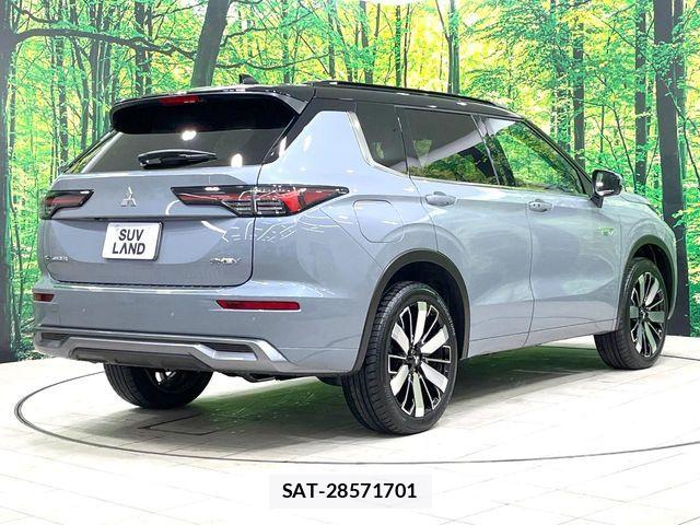 Mitsubishi OUTLANDER PHEV 2025-09 8881472-16