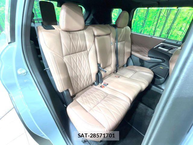 Mitsubishi OUTLANDER PHEV 2025-09 8881472-8