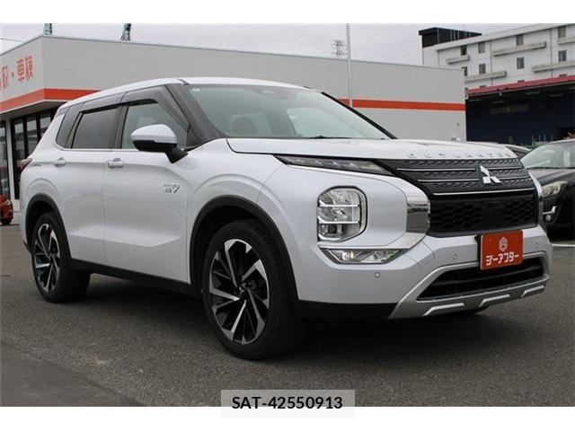 Mitsubishi OUTLANDER PHEV 2022-06 8881481-9