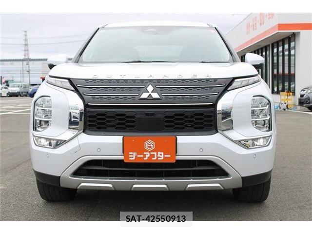 Mitsubishi OUTLANDER PHEV 2022-06 8881481-2
