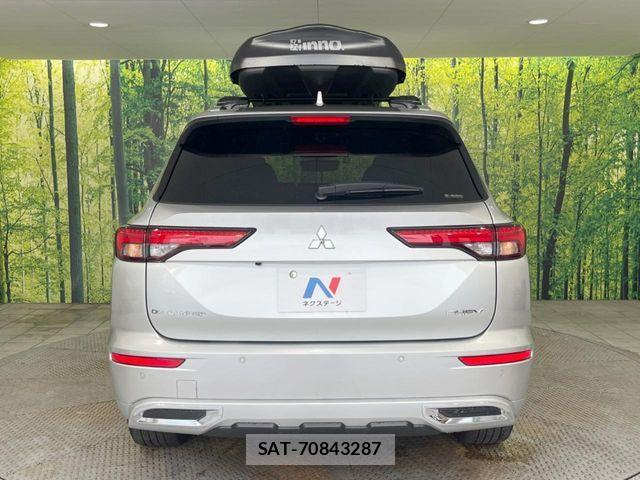 Mitsubishi OUTLANDER PHEV 2022-09 8881477-15