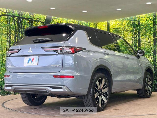 Mitsubishi OUTLANDER PHEV 2025-06 8884150-17