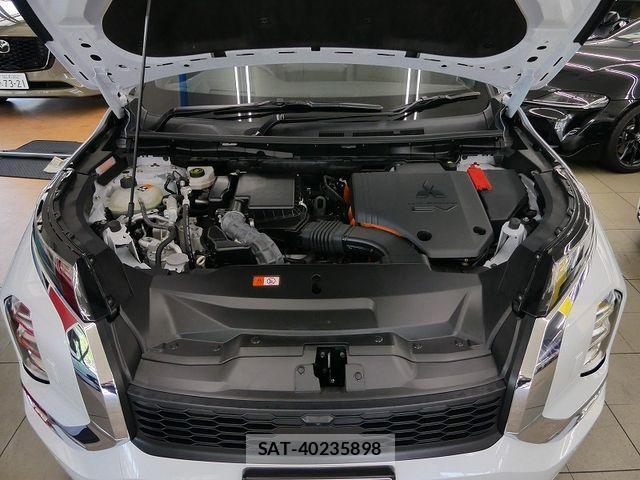 Mitsubishi OUTLANDER PHEV 2024-08 8884153-19