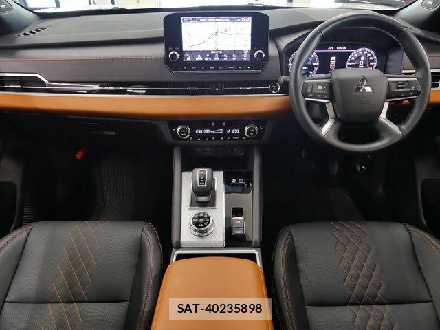 Mitsubishi OUTLANDER PHEV 2024-08 8884153-2