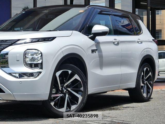 Mitsubishi OUTLANDER PHEV 2024-08 8884153-7